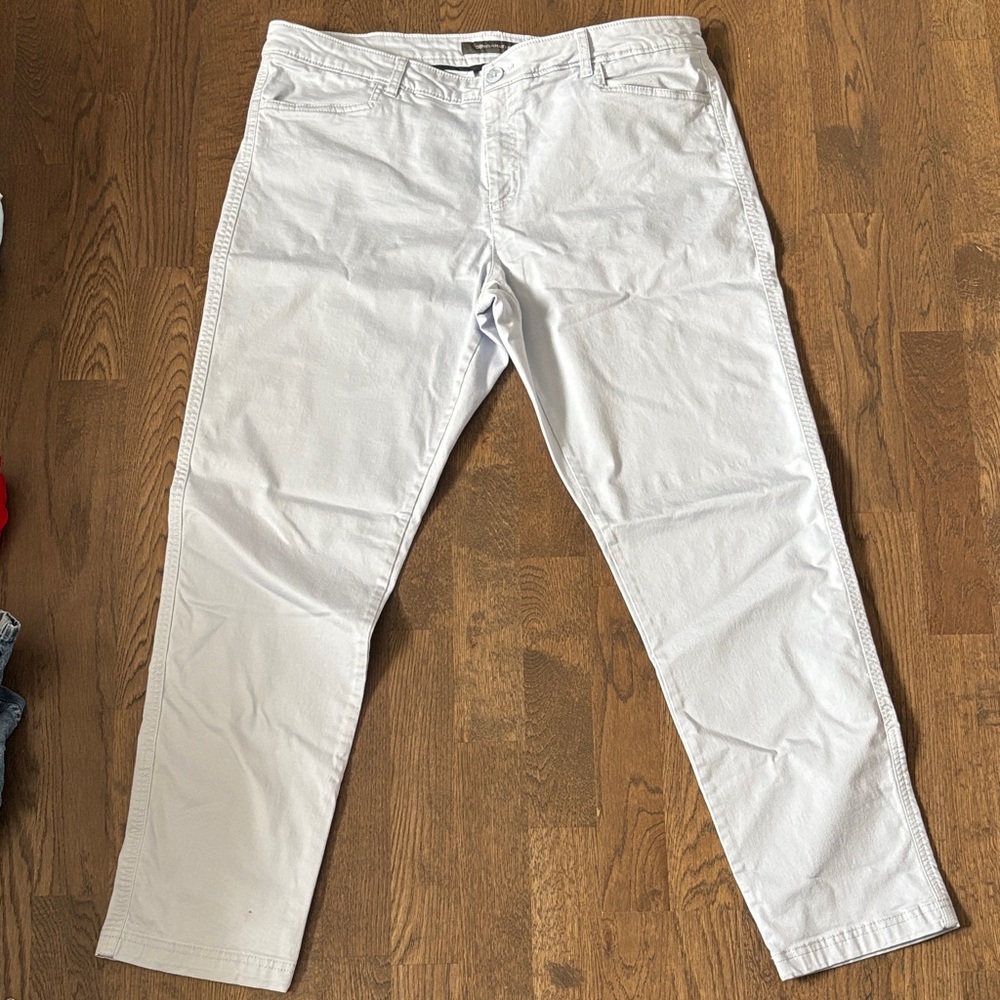 Denver Hayes Women's Light Blue Straight Leg Jeans